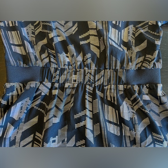 Joe Fresh Patterned Dress - Picture 8 of 9